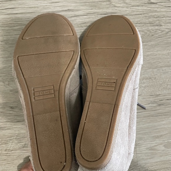 Tom’s leather wedge booties - Picture 4 of 6